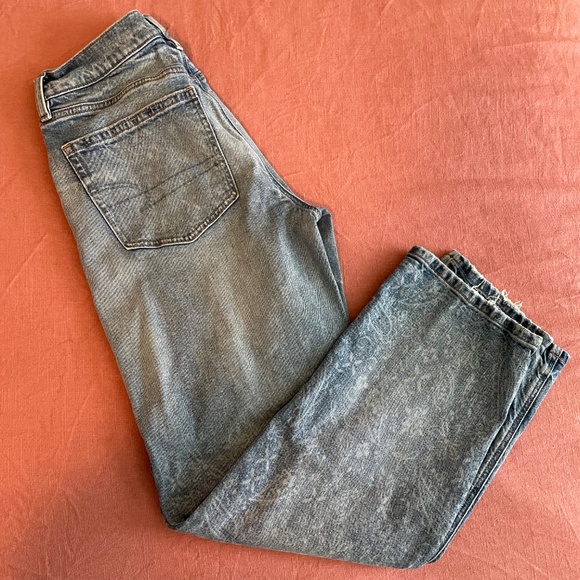 New American Eagle women’s paisley bandana print boyfriend jeans 4L fits 6 - Picture 2 of 16